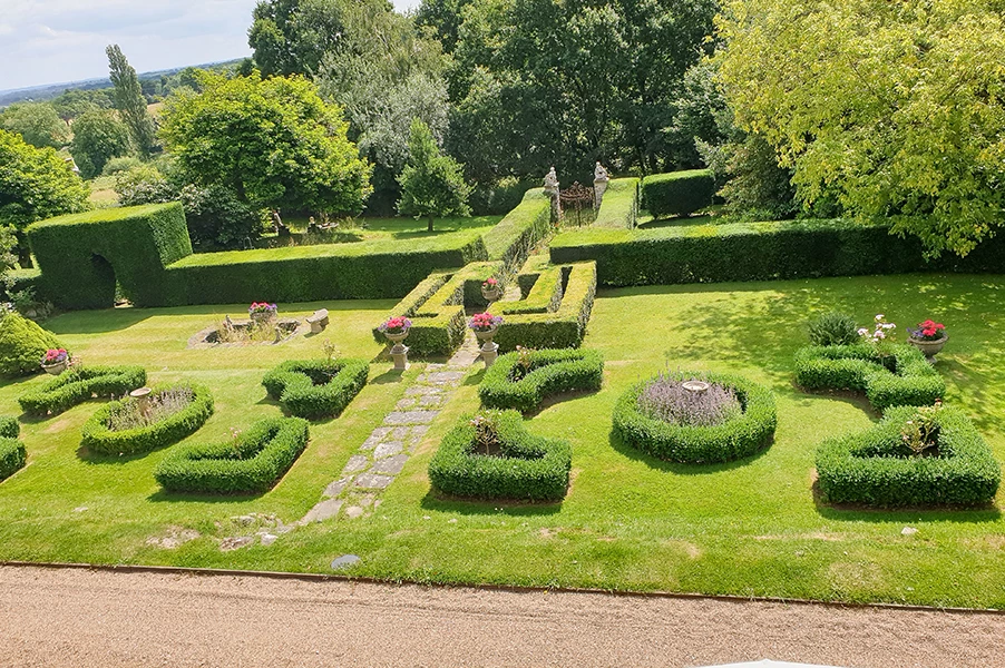 Araden Manor Sussex Gardens