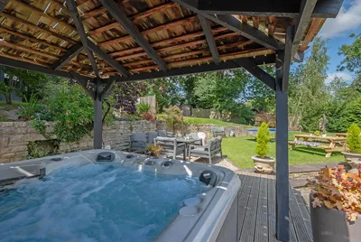 Bannerby Lodge Hot Tub 1