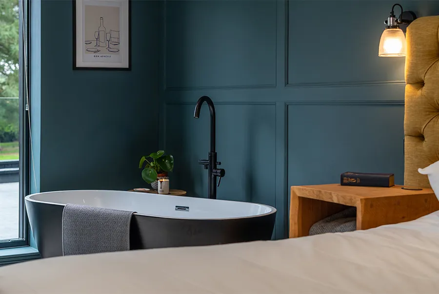 Water's Edge In Room Bath 1