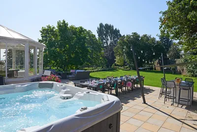 Alvington Lodge Hot Tub