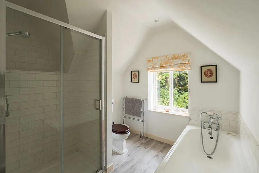 Rose Beech Cottage Bedroom 3 Bathroom