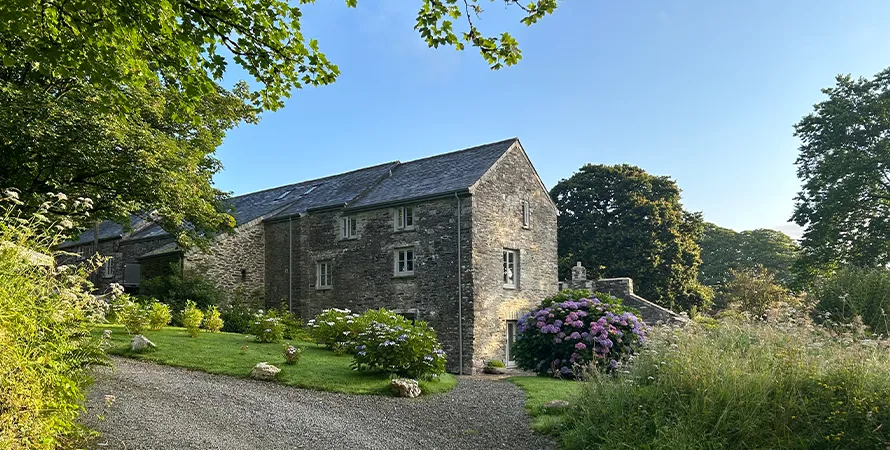 Valency View Exterior