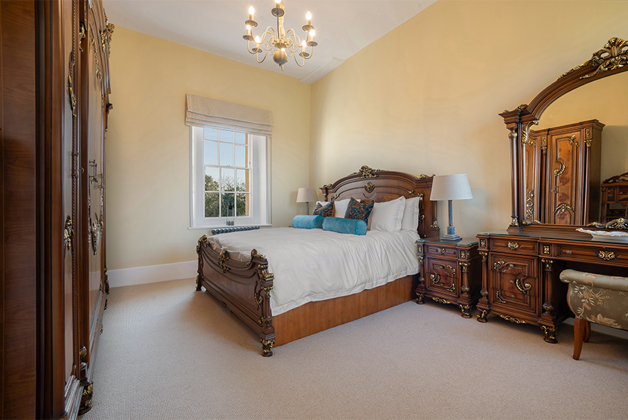 Stonegate Lodge Gatehouse West Bedroom 1