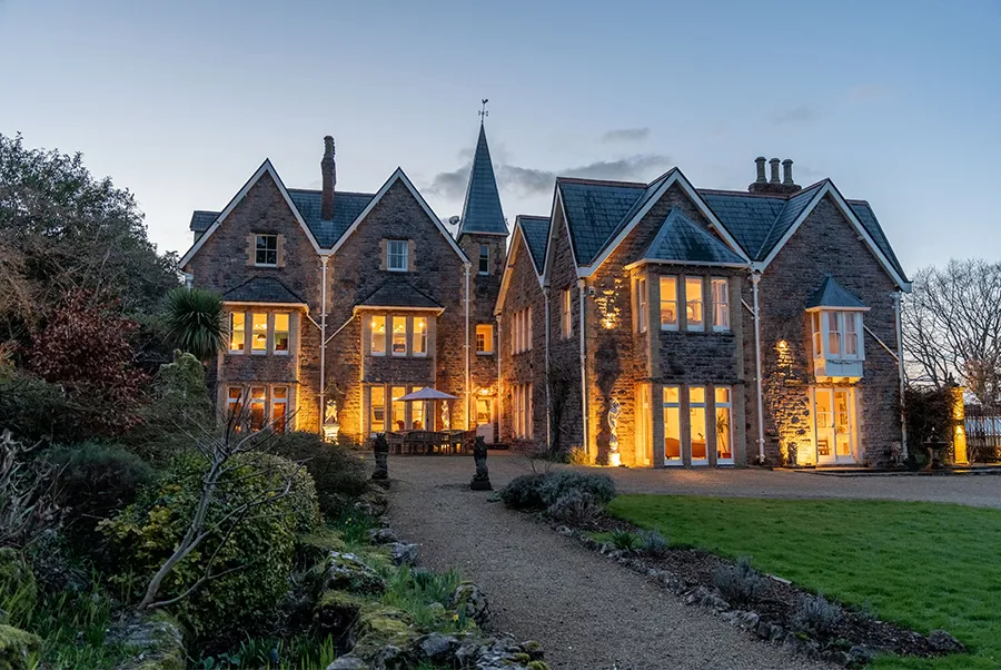 Mendip Manor Exterior 7