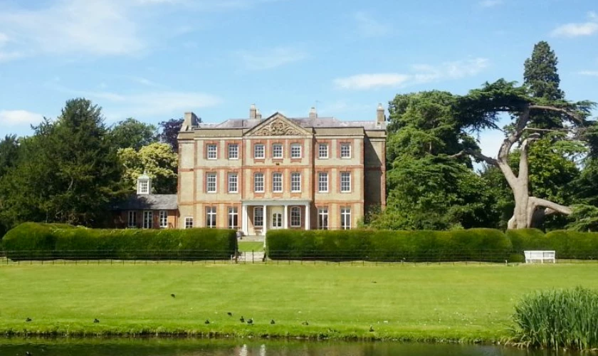 Wantage Manor In Secluded Oxfordshire Countryside