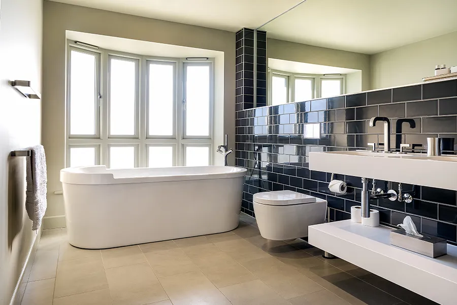 Lulworth House Bathroom 5.2