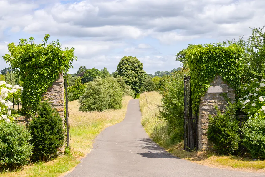 Meadowbank Manor Entrance