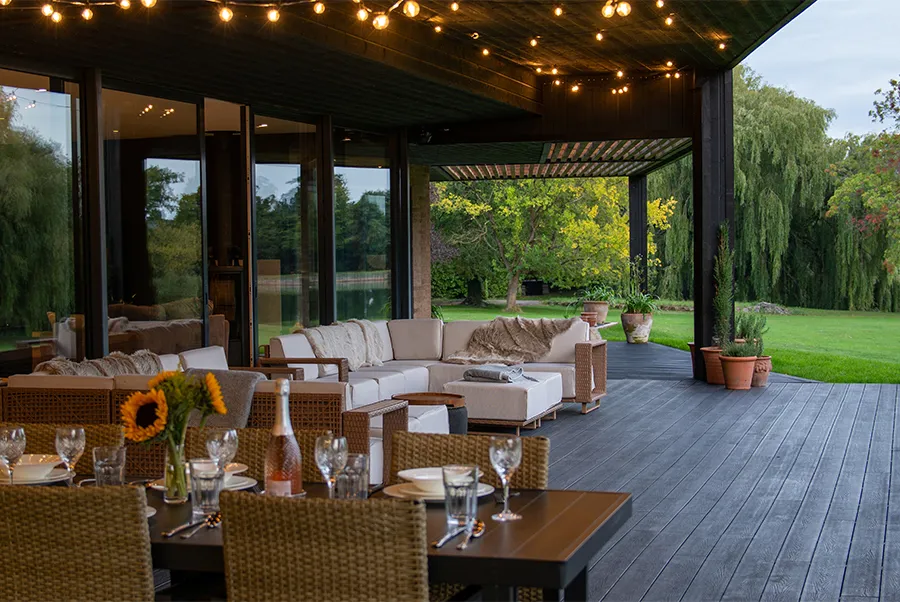 Water's Edge Terrace 6