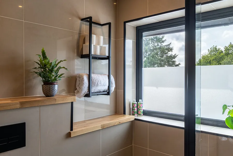 Water's Edge Ensuite 3.2