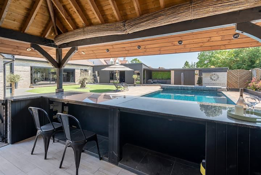 Whitestones Outdoor Kitchen 1