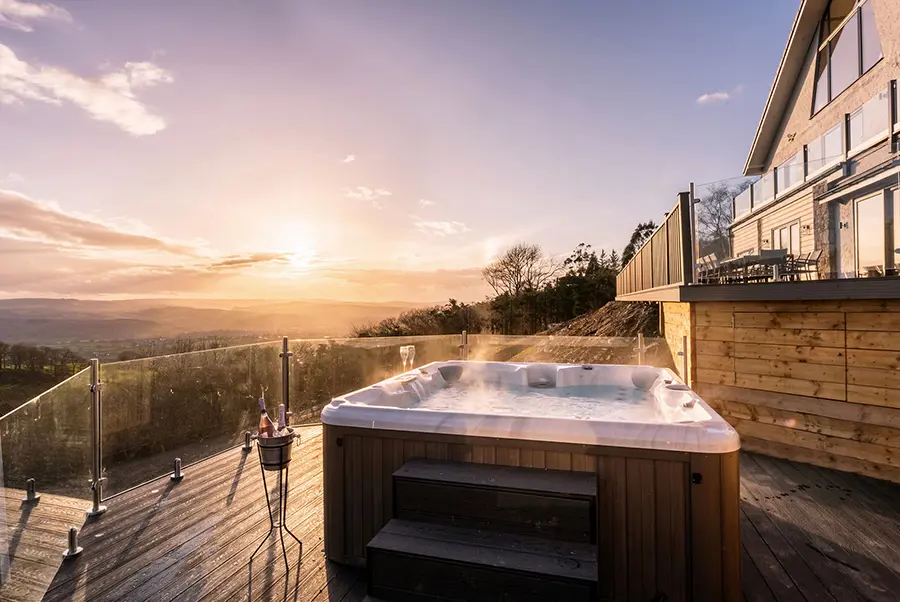 Heatherbryn House Hot Tub 2
