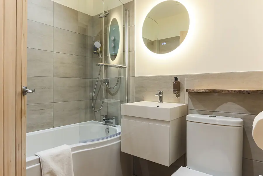 The Retreat Barn Bathroom 3
