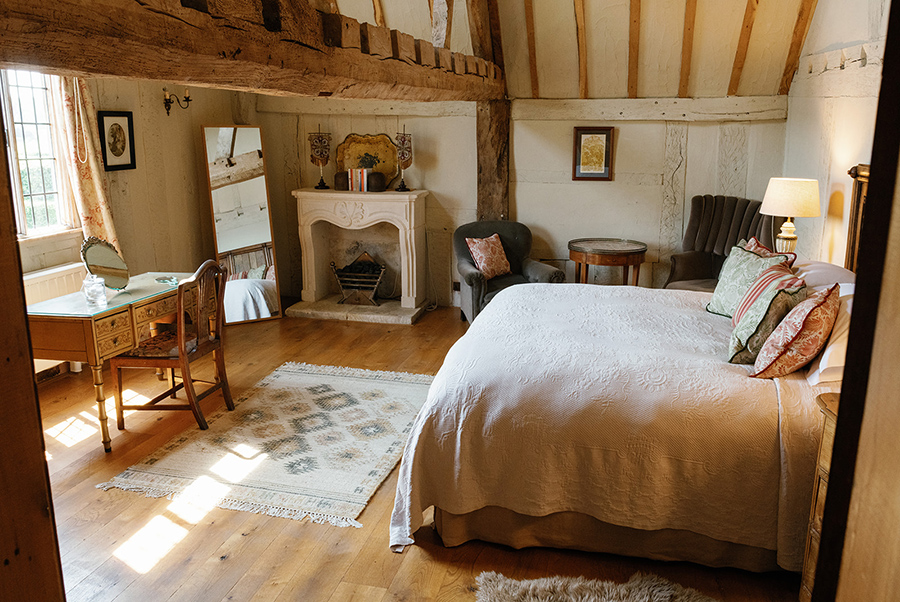 Whittington Manor Elinor Fettiplace Bedroom