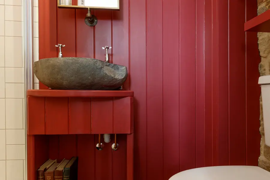 Rapunzels' Keep Bathroom 5