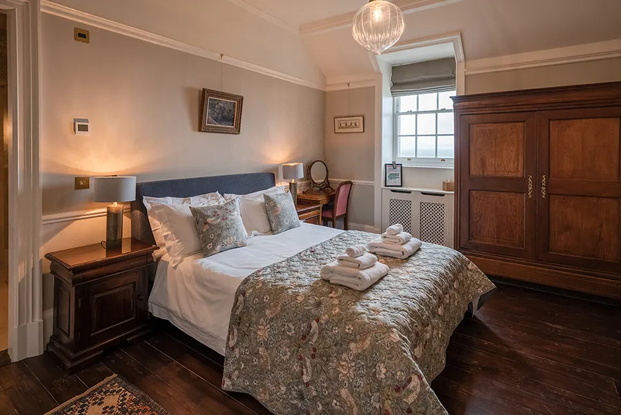 Highlands House Holborn Bedroom