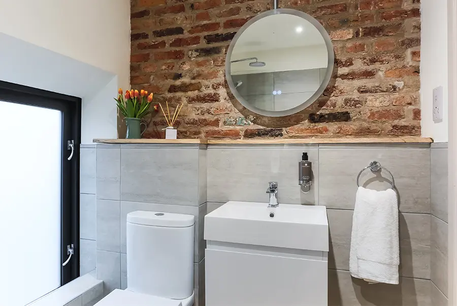 The Retreat Barn Bathroom 2.2