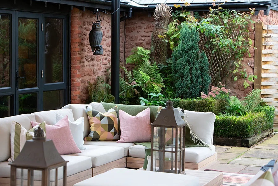 Brookmoor Barn Outdoor Seating