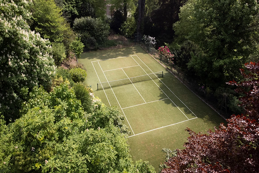 Devonshire House Tennis Court (1)