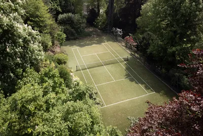 Devonshire House Tennis Court (1)
