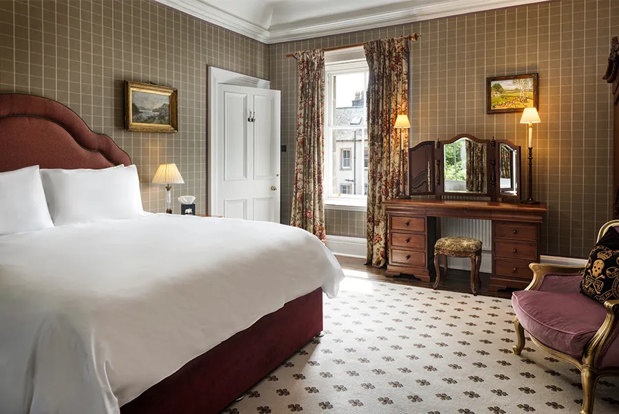 Sanderson Castle Gatehouse Bedroom 2.2