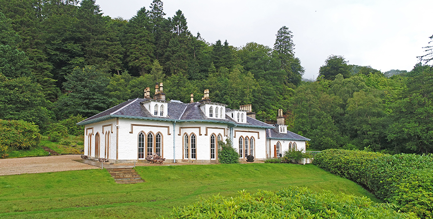 Loch Lomond House Exterior